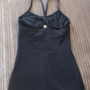 Lululemon Power Y Tank sz. 2 NWOT